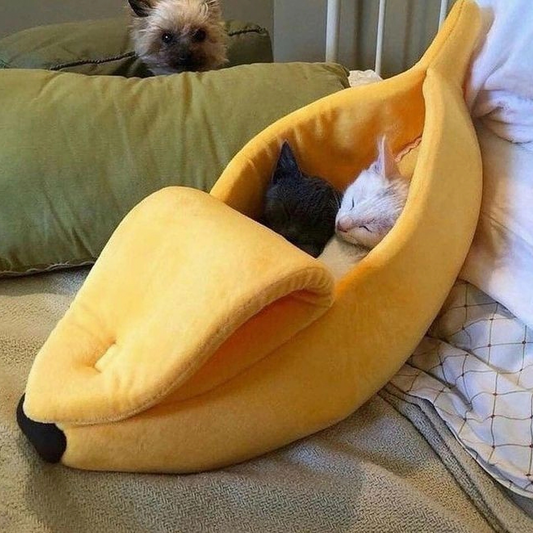 Banana Bunch Pet Bed